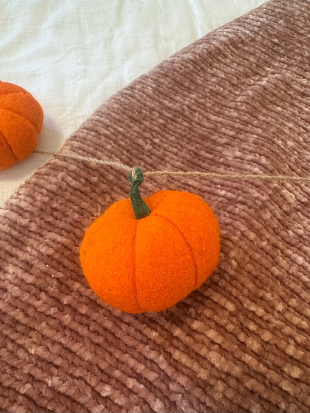 Felt pumpkin garland